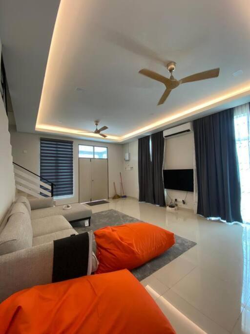 Aidan 2 With Private Pool Double Storey House Near *